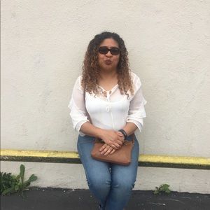 Meet your Posher, Yvania